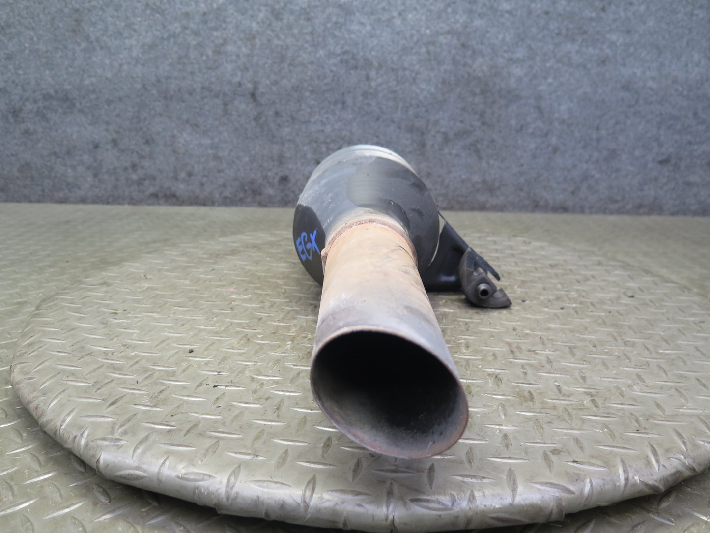 2003-2009 Lexus UZJ120L GX470 4WD Rear  Exhaust Muffler