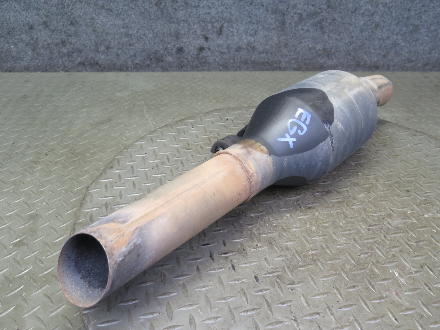 2003-2009 Lexus UZJ120L GX470 4WD Rear  Exhaust Muffler