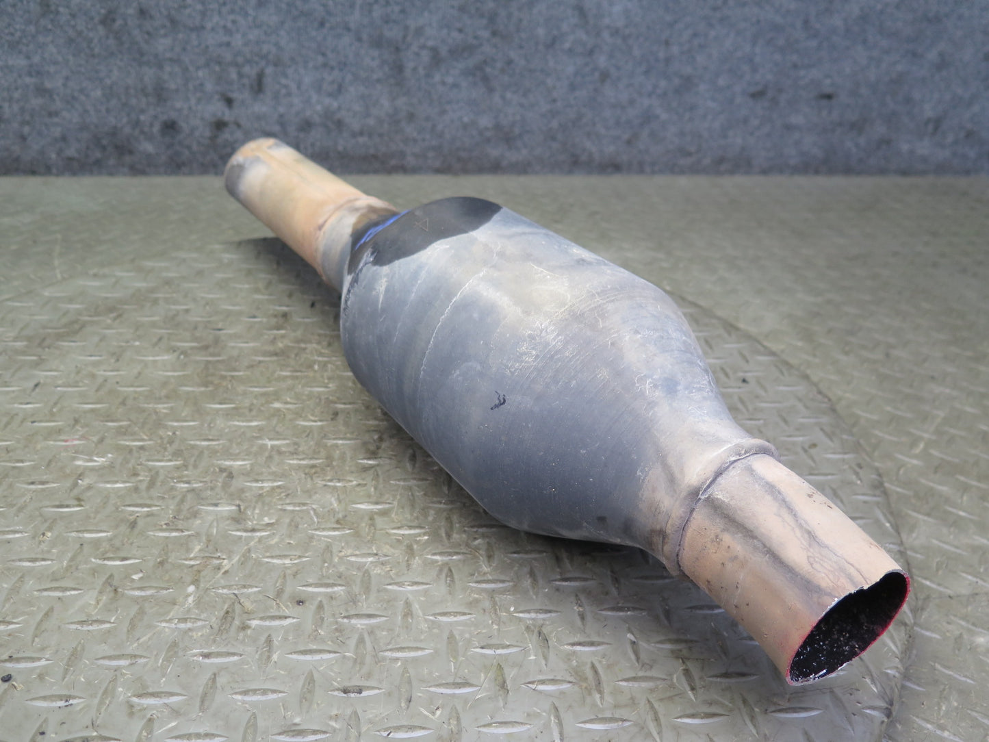 2003-2009 Lexus UZJ120L GX470 4WD Rear  Exhaust Muffler