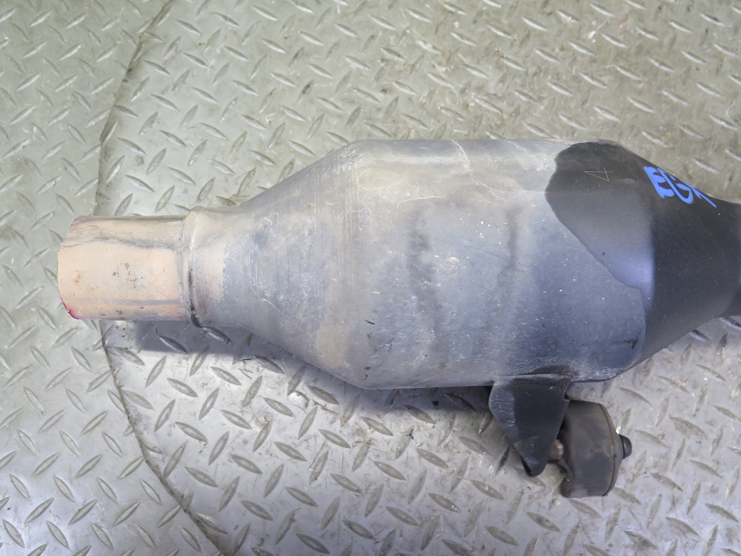 2003-2009 Lexus UZJ120L GX470 4WD Rear  Exhaust Muffler
