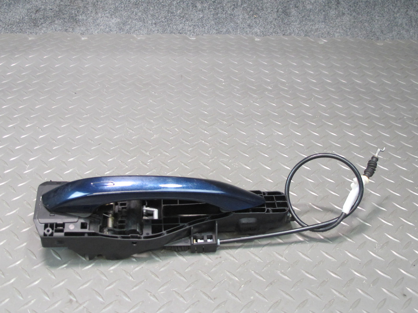 17-23 Porsche Panamera 971 Rear Right Door Exterior Handle w Keyless GO