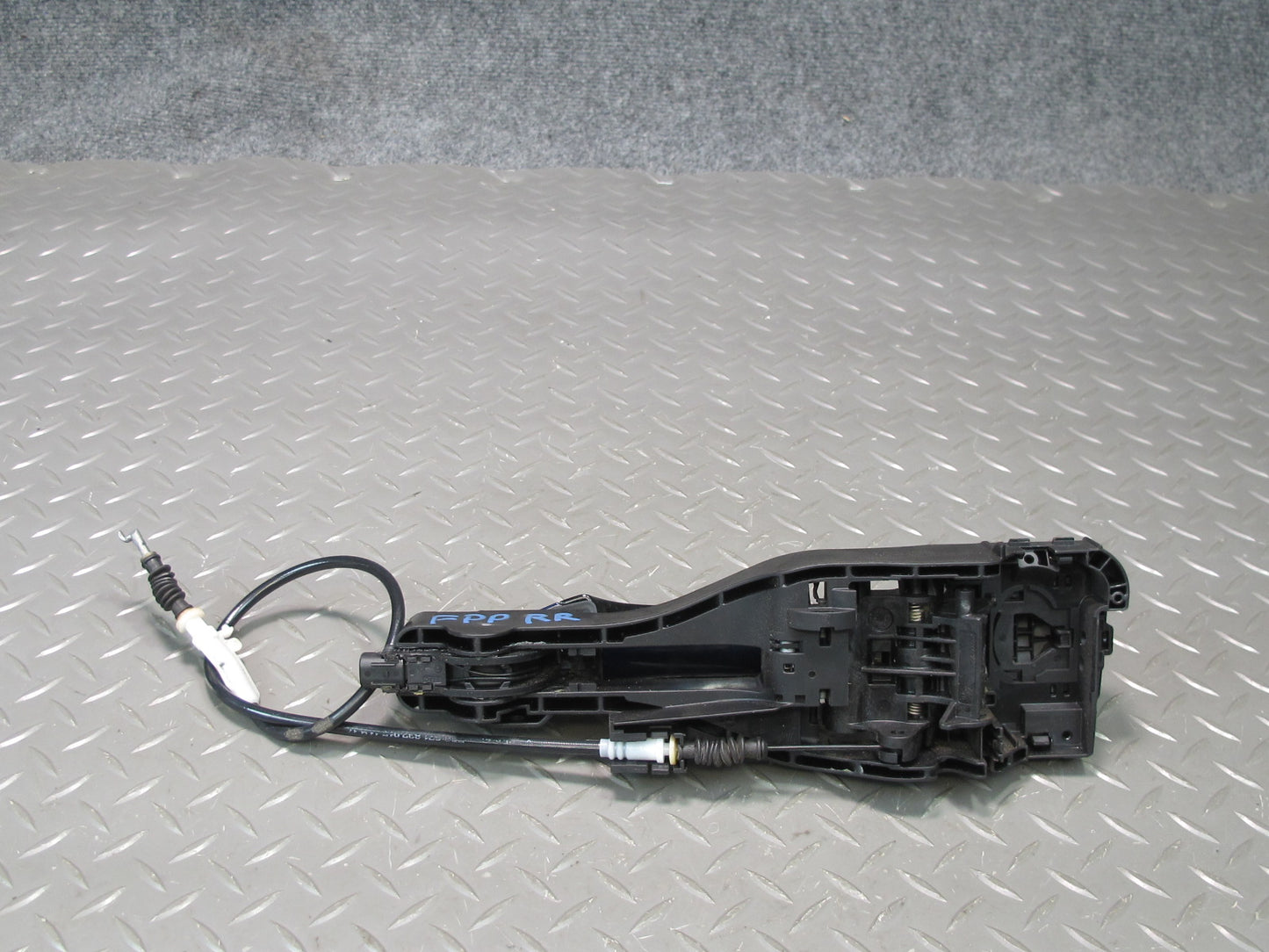 17-23 Porsche Panamera 971 Rear Right Door Exterior Handle w Keyless GO