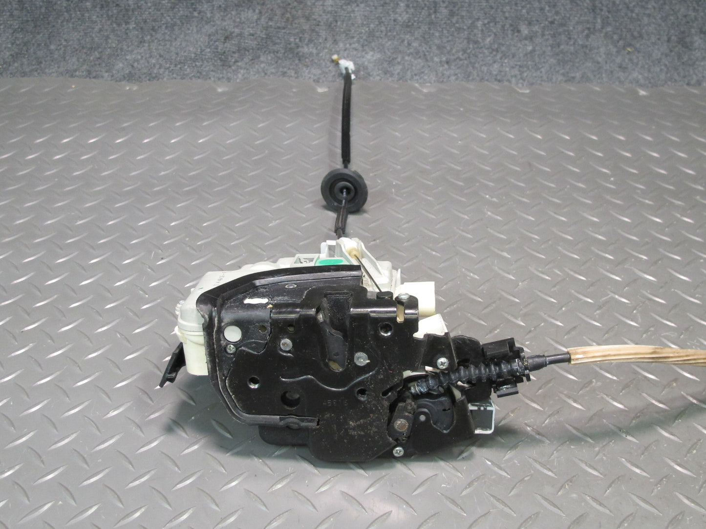 17-23 Porsche Panamera 971 Front Left Door Lock Latch Actuator w Soft Close