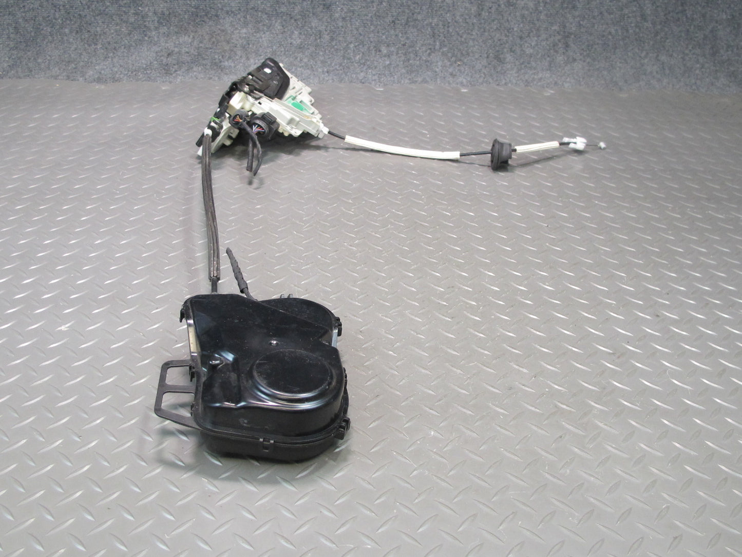 17-23 Porsche Panamera 971 Rear Left Door Lock Latch Actuator w Soft Close