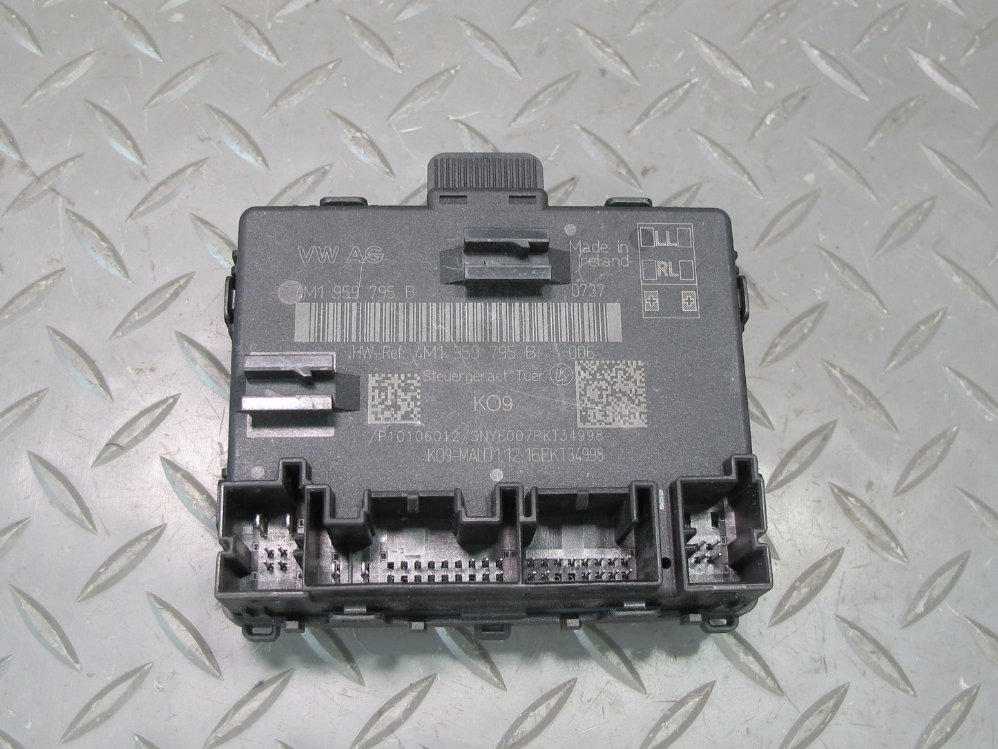 17-23 Porsche Panamera 971 Rear Left & Right Door Control Module 4M1959795B