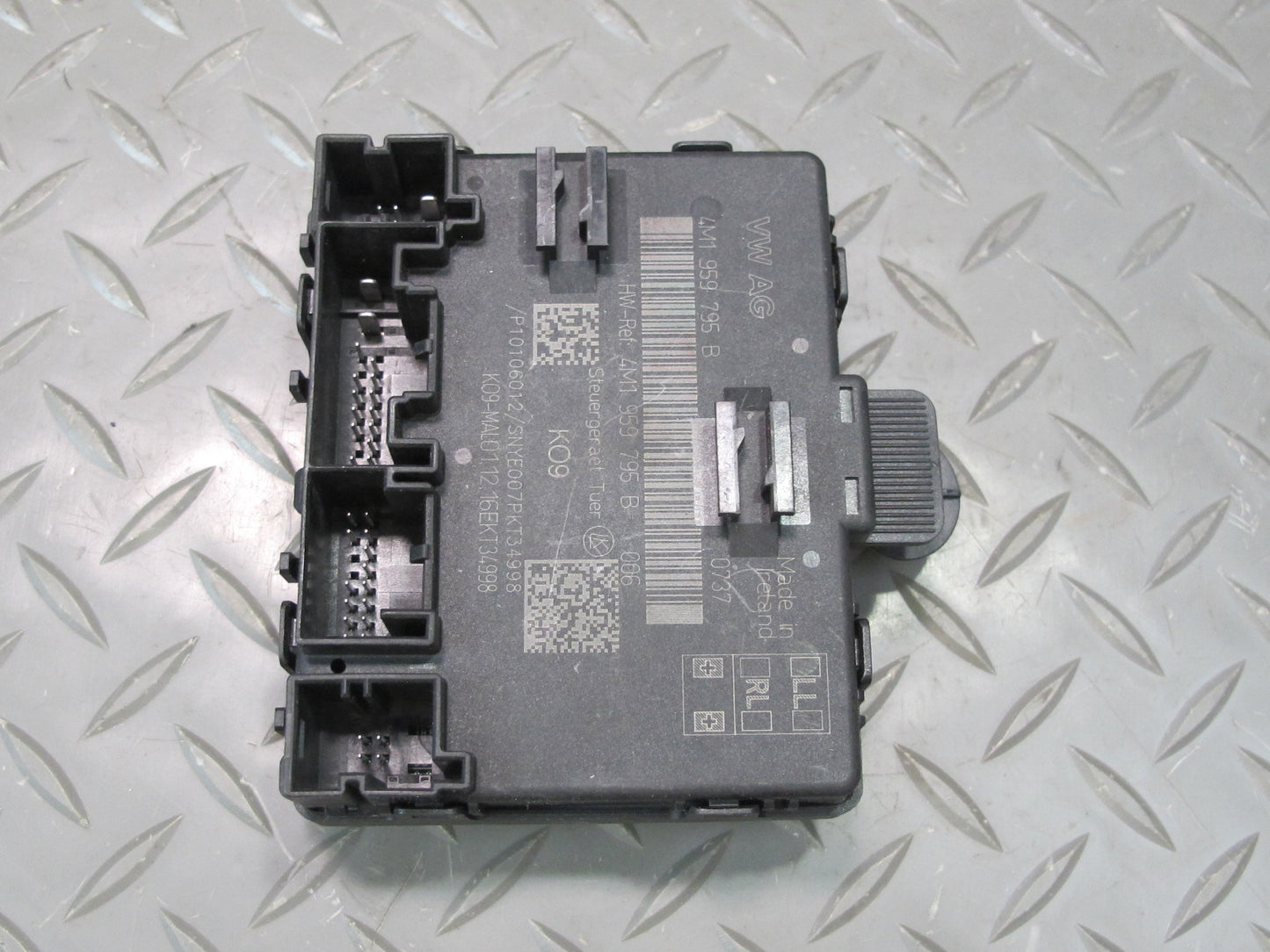 17-23 Porsche Panamera 971 Rear Left & Right Door Control Module 4M1959795B