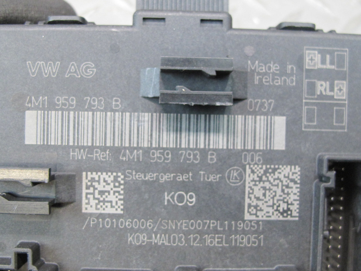 17-23 Porsche Panamera 971 Front Left Door Control Module 4M1959793B