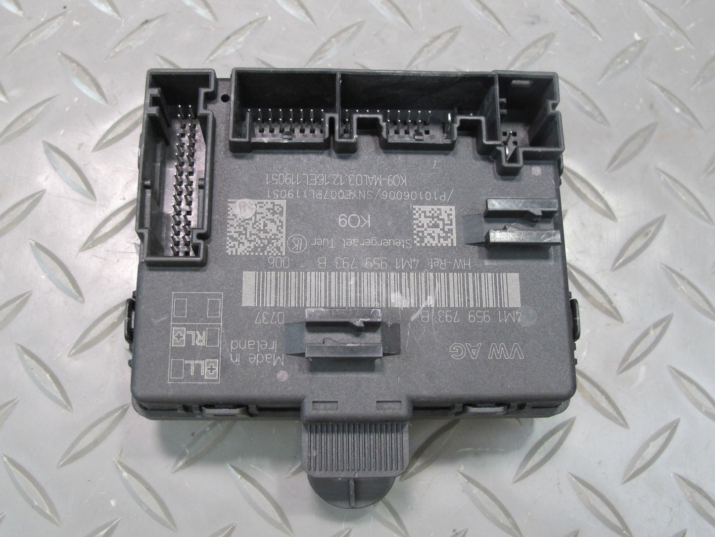 17-23 Porsche Panamera 971 Front Left Door Control Module 4M1959793B