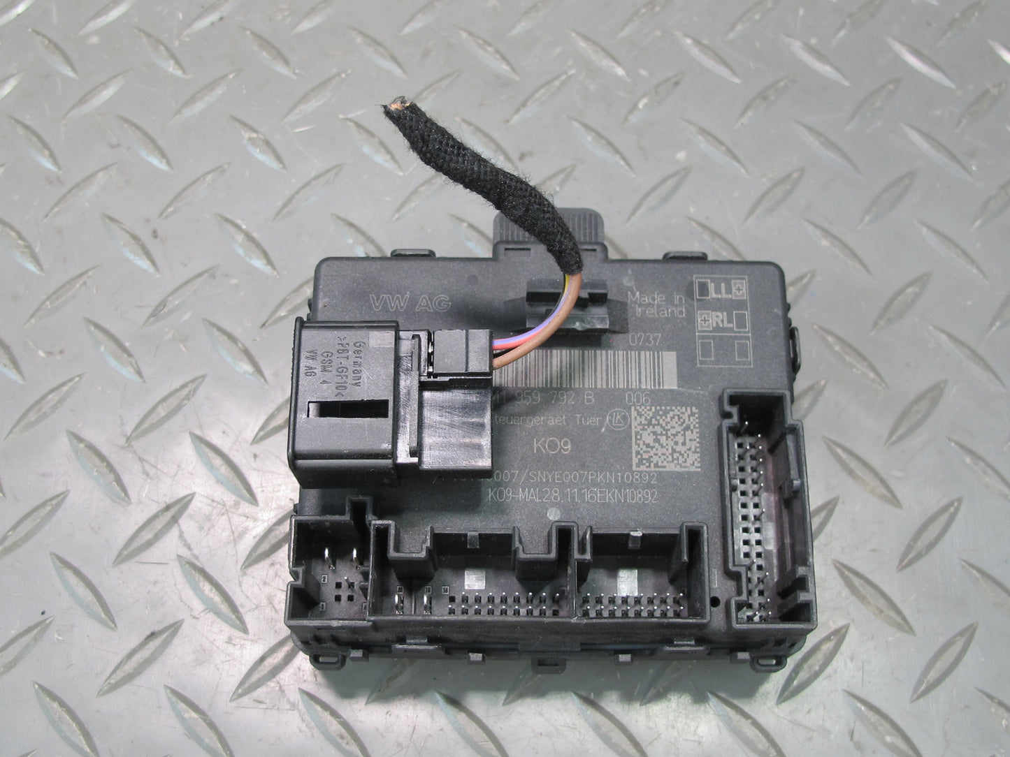 17-23 Porsche Panamera 971 Front Right Door Control Module 4M1959792B