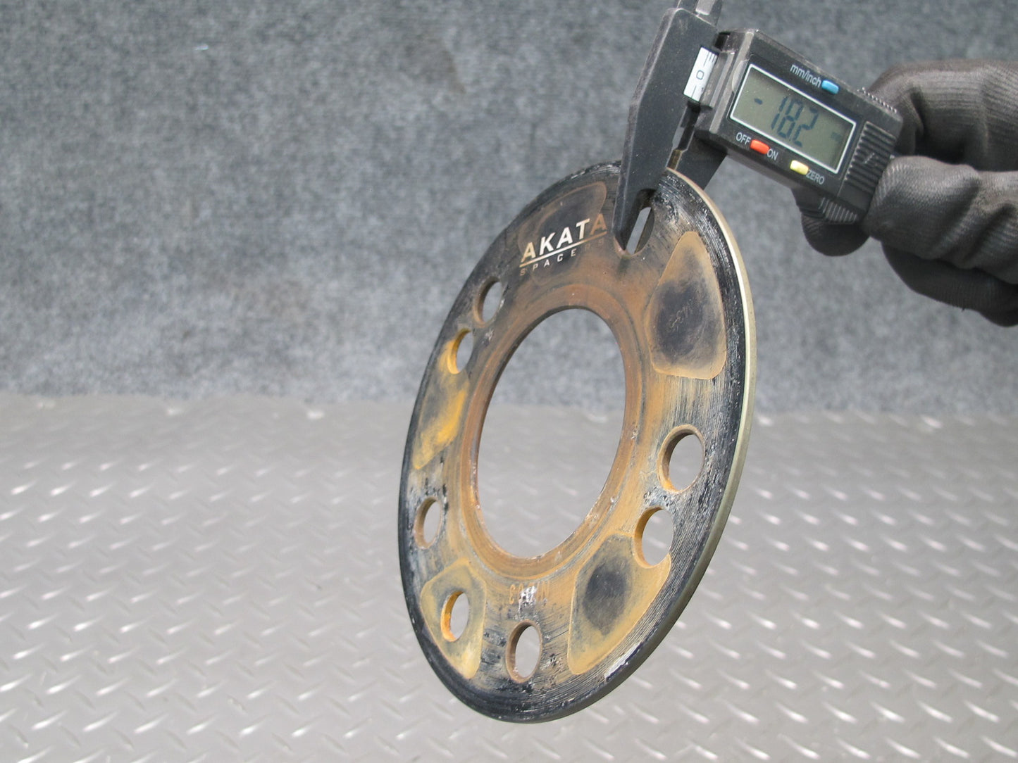 Set of 4 Akata 18mm Wheel Spacer 4x114.3 / 5x114.3