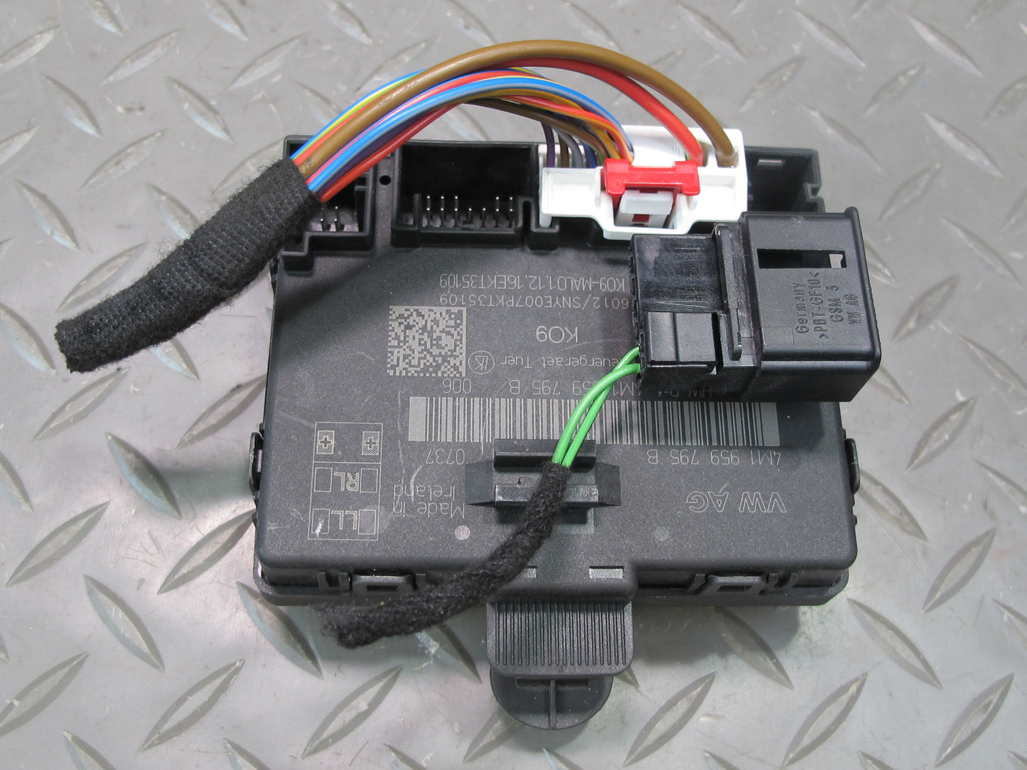 17-23 Porsche Panamera 971 Rear Left & Right Door Control Module 4M1959795B