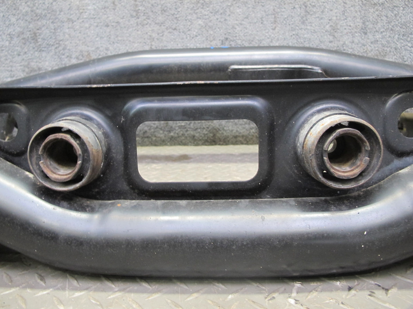 95-97 Toyota UCF20 Celsior 4.0L Rear Suspension Subframe Crossmember 43K OEM