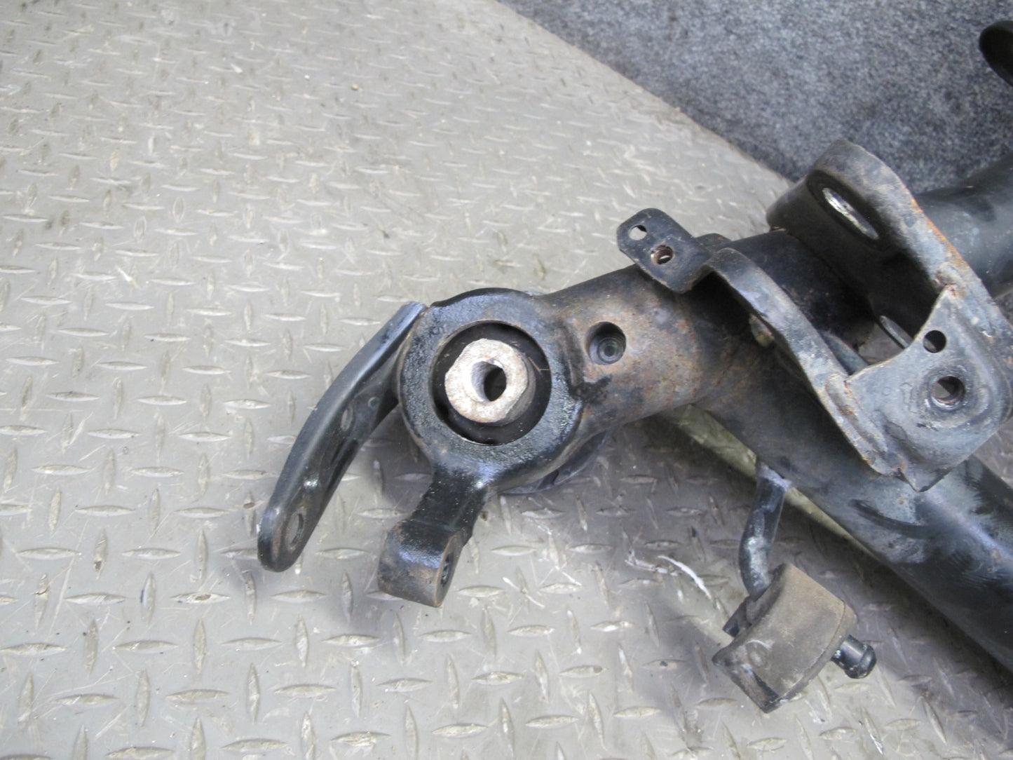95-97 Toyota UCF20 Celsior 4.0L Rear Suspension Subframe Crossmember 43K OEM