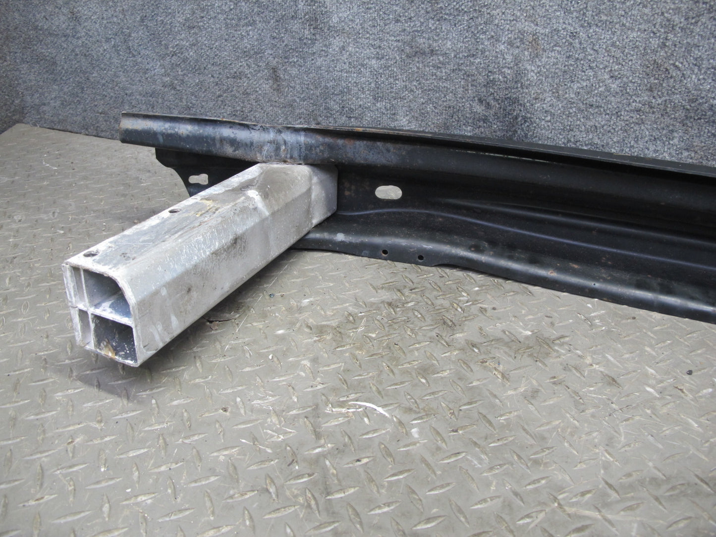 10-16 Audi B8 A4 S4 Rear Bumper Reinforcement Impact Bar w Absorbers OEM