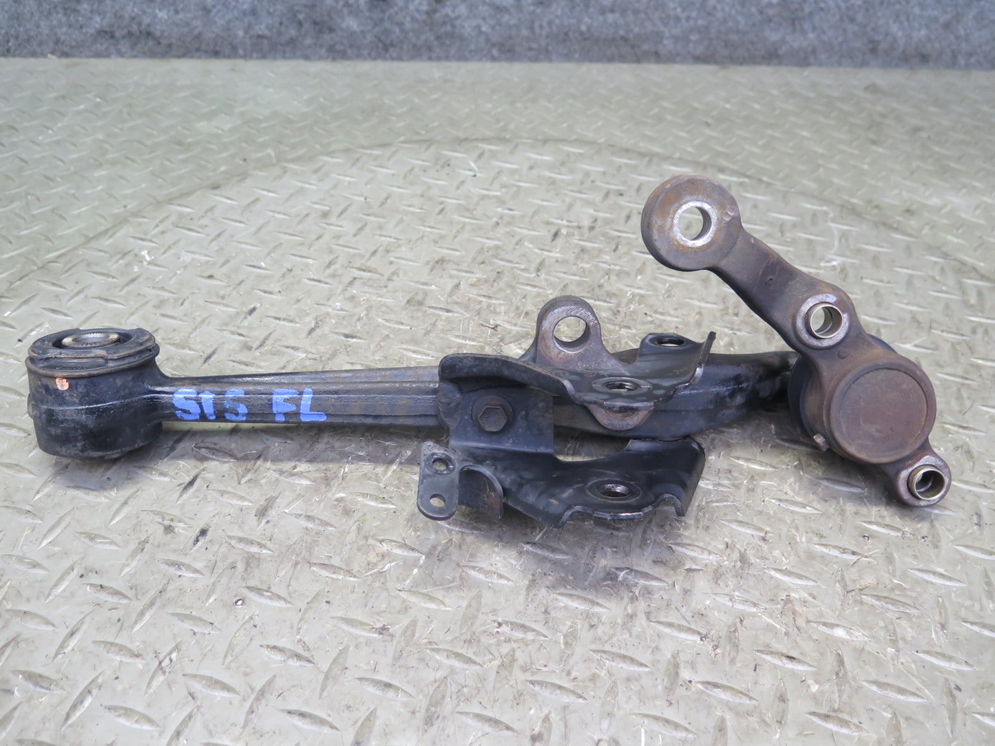 01-05 Lexus JCE10L IS300 Set of 3 Front Left Suspension Control Arm OEM