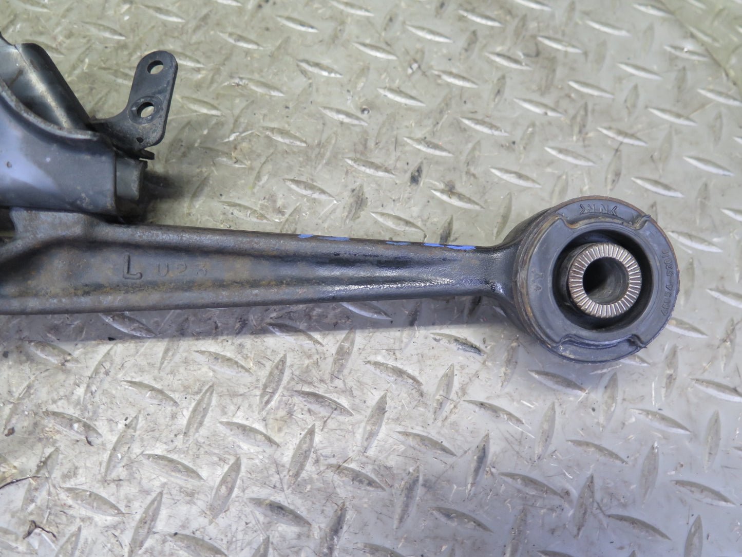 01-05 Lexus JCE10L IS300 Set of 3 Front Left Suspension Control Arm OEM