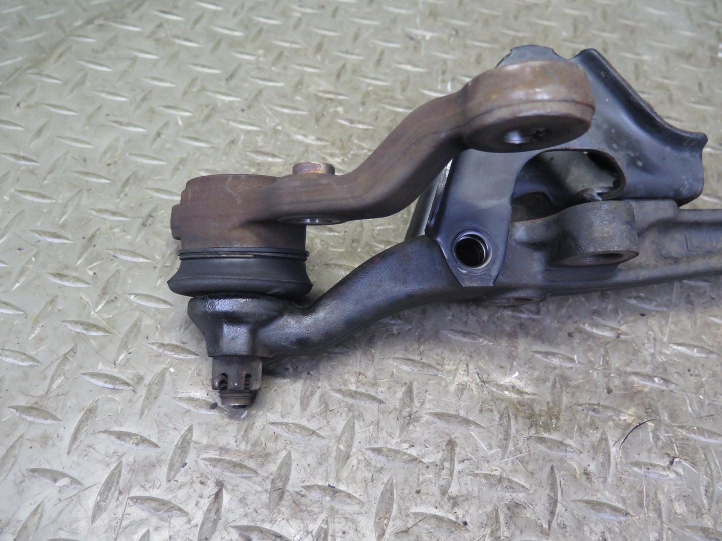 01-05 Lexus JCE10L IS300 Set of 3 Front Left Suspension Control Arm OEM