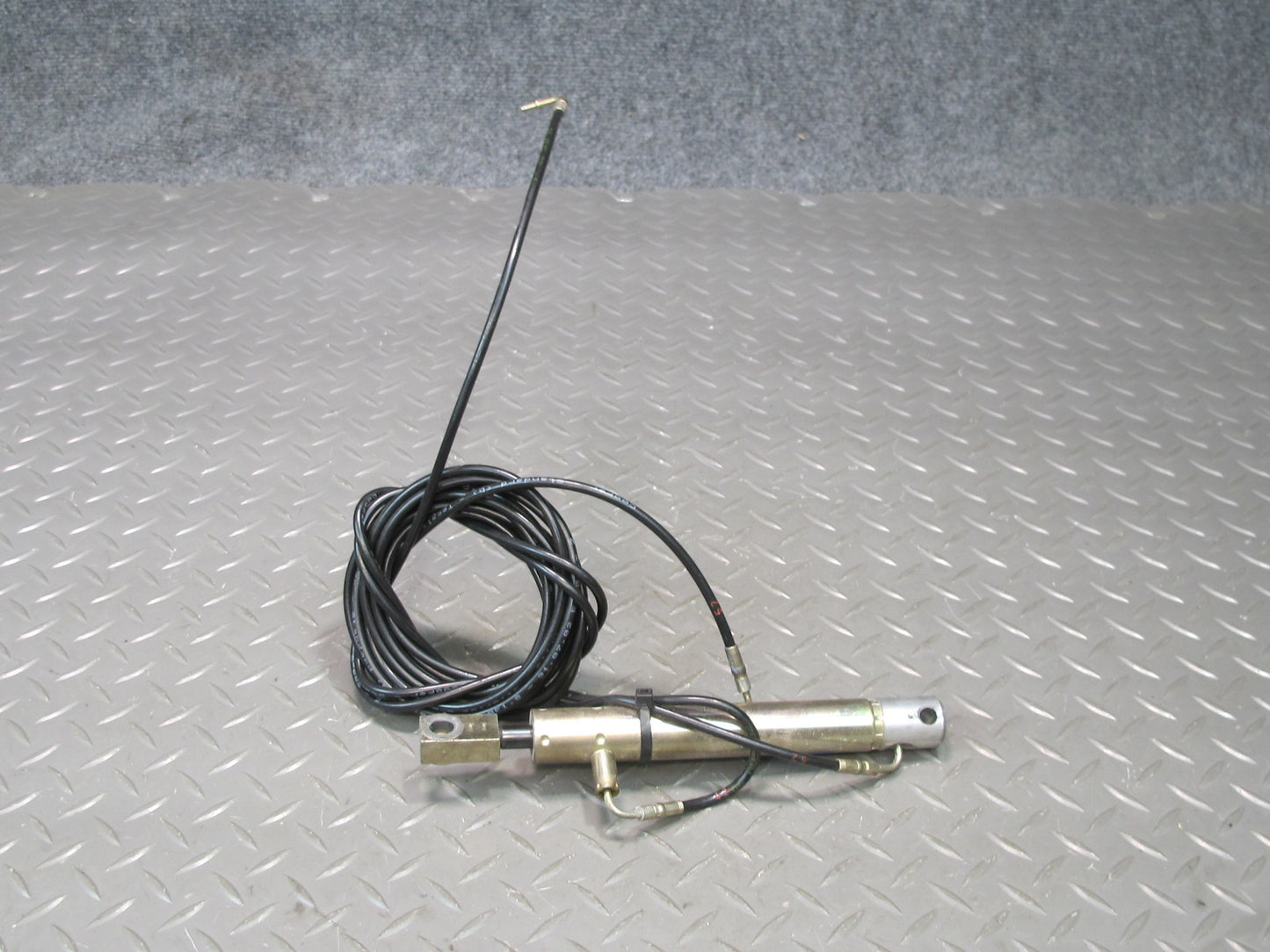 03-12 Mercedes R230 SL500 Convertible Right TOP Roof Hydraulic Cylinder OEM