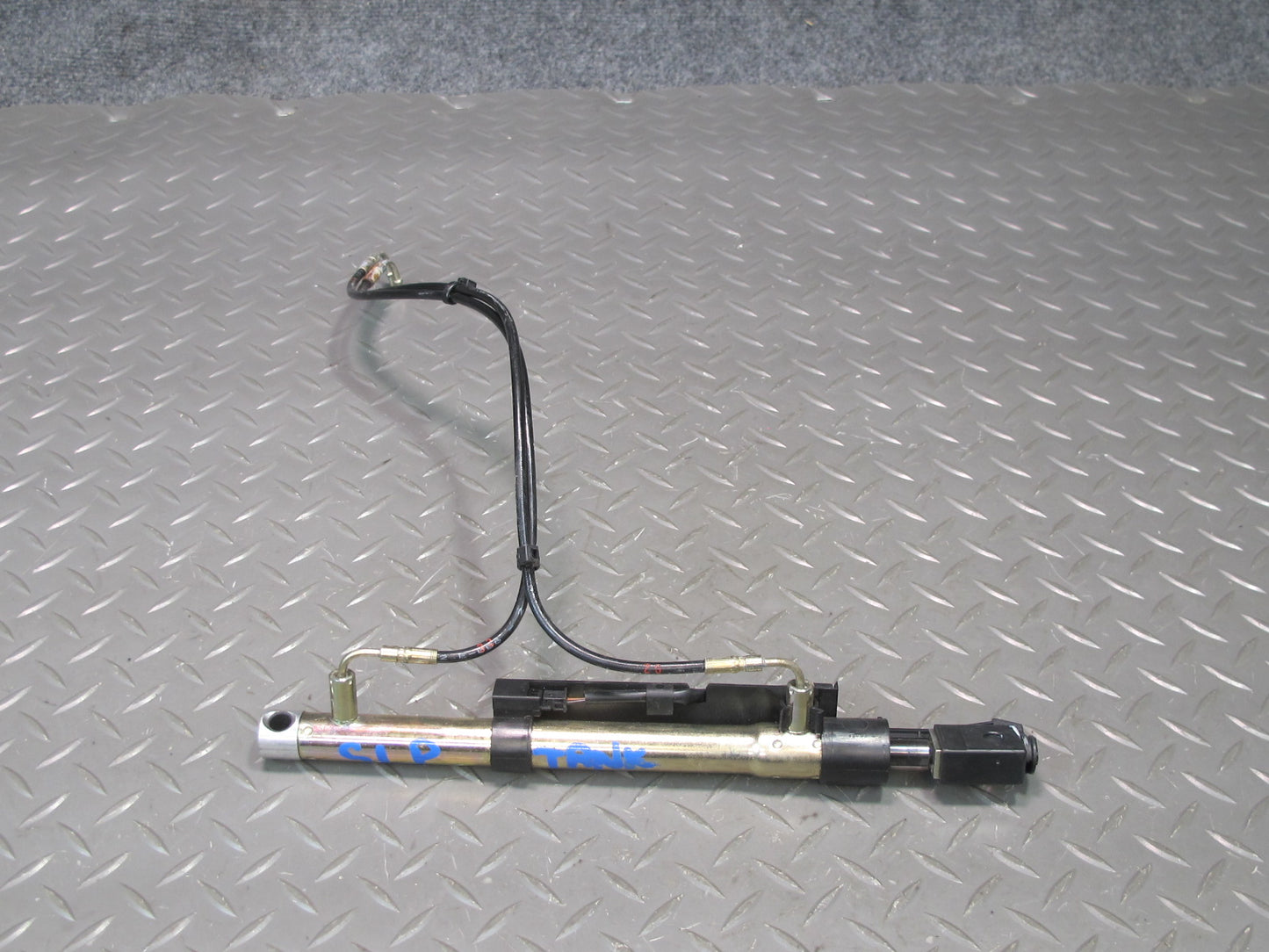 03-12 Mercedes R230 SL500 Convertible Left Trunk Lid Drive Cylinder Support OEM