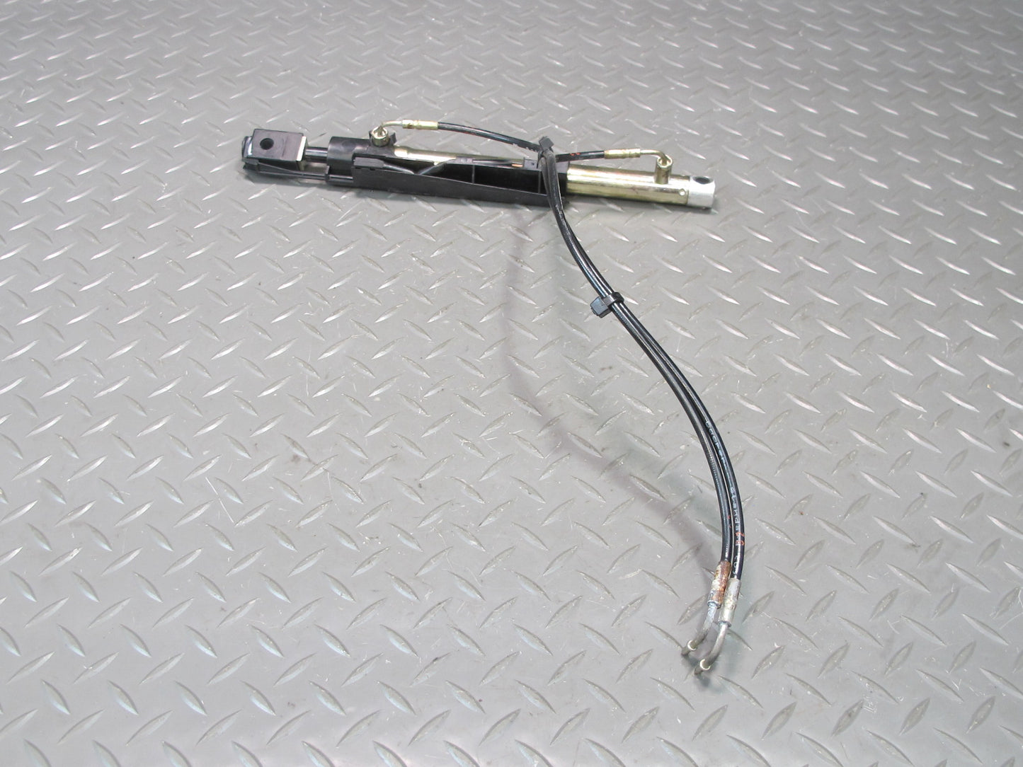 03-12 Mercedes R230 SL500 Convertible Left Trunk Lid Drive Cylinder Support OEM