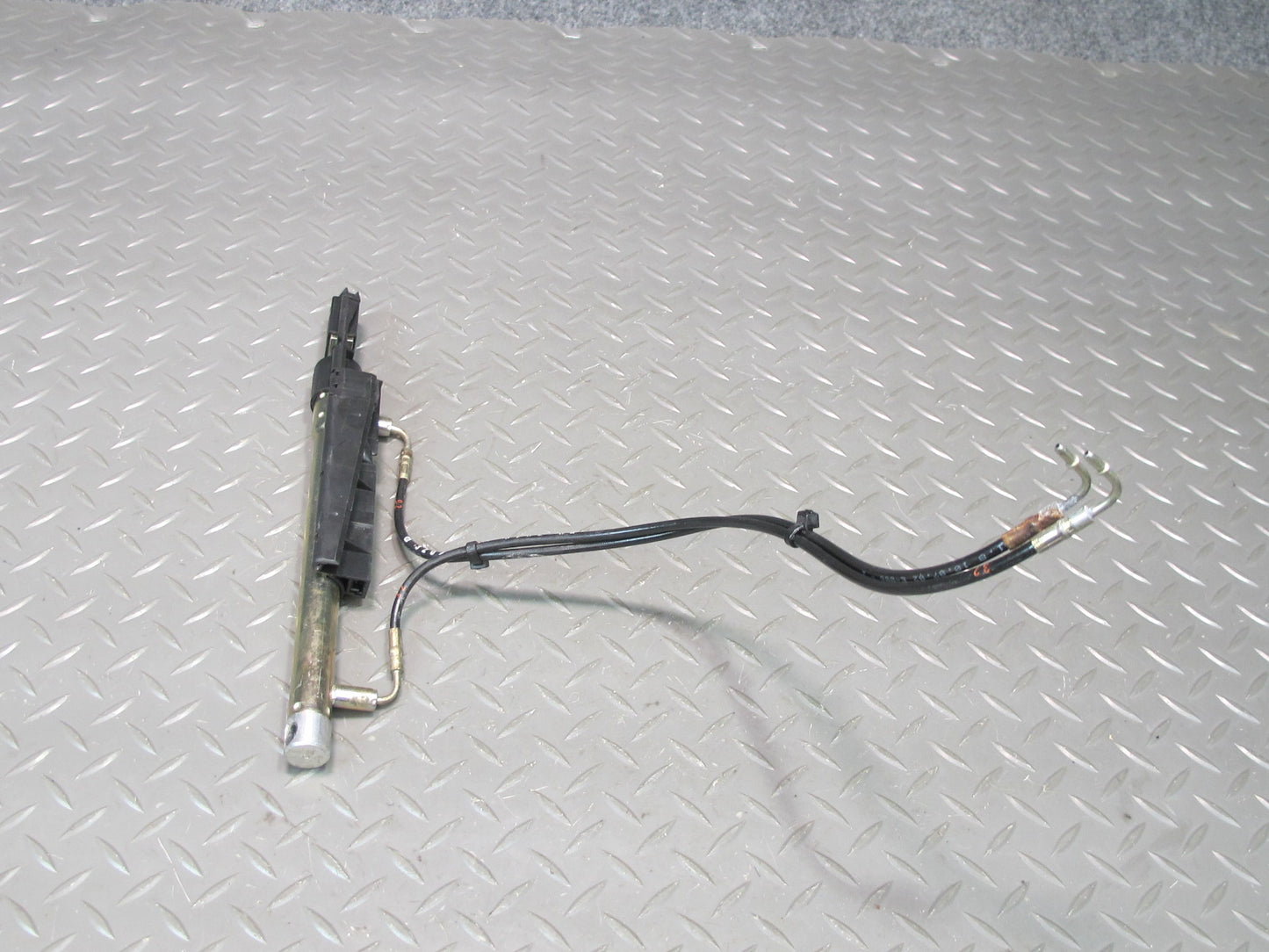 03-12 Mercedes R230 SL500 Convertible Left Trunk Lid Drive Cylinder Support OEM