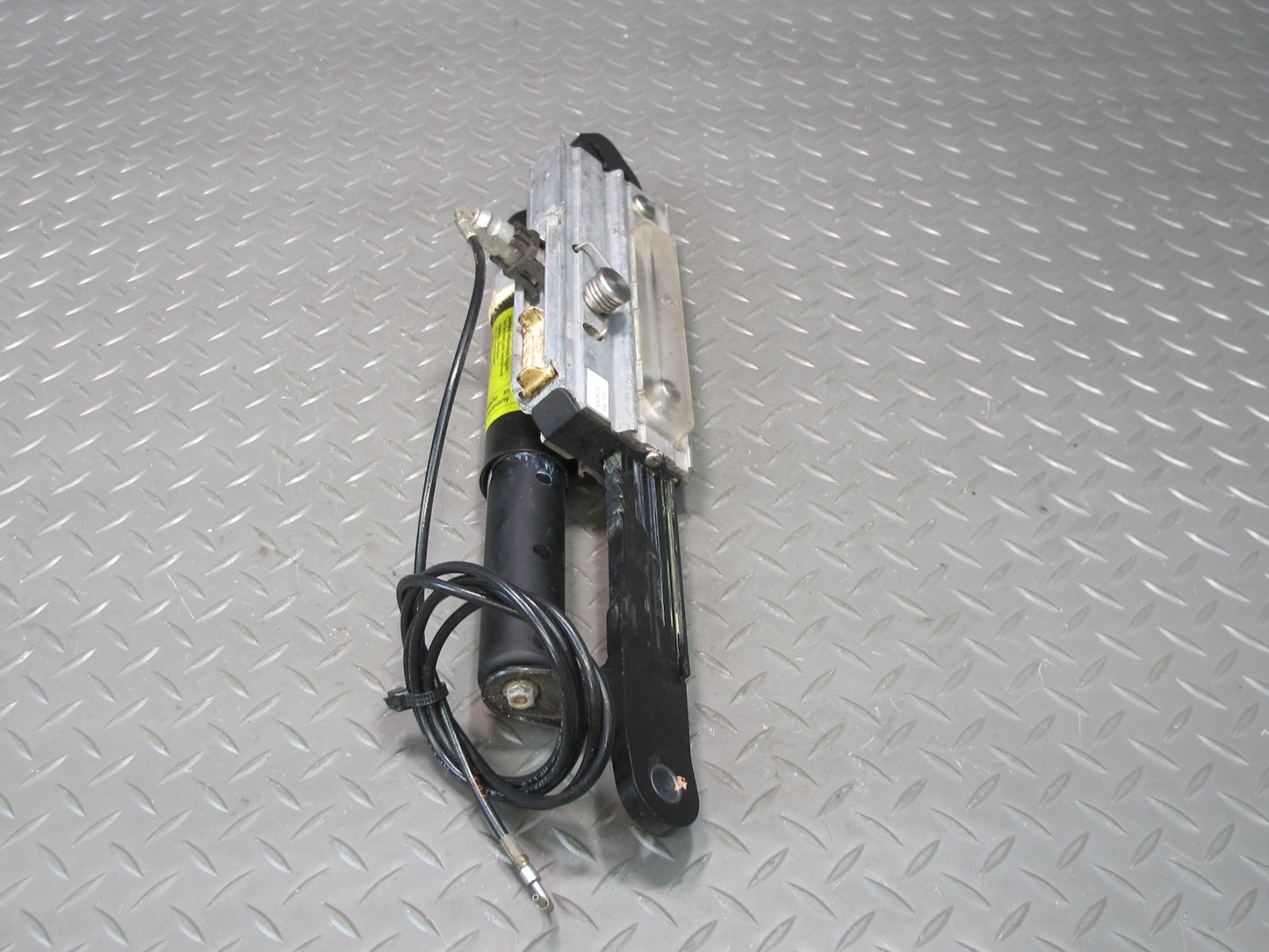 03-12 Mercedes R230 SL500 Convertible Left Roll Bar Lock Pawl Cylinder OEM