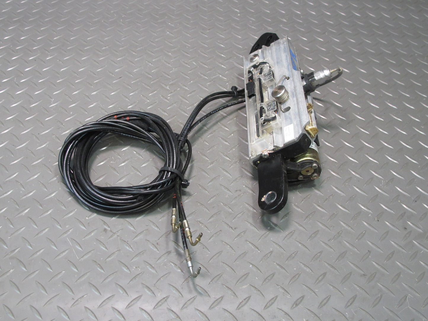 03-12 Mercedes R230 Sl-class Convertible Rear Right Pawl Cylinder Support OEM