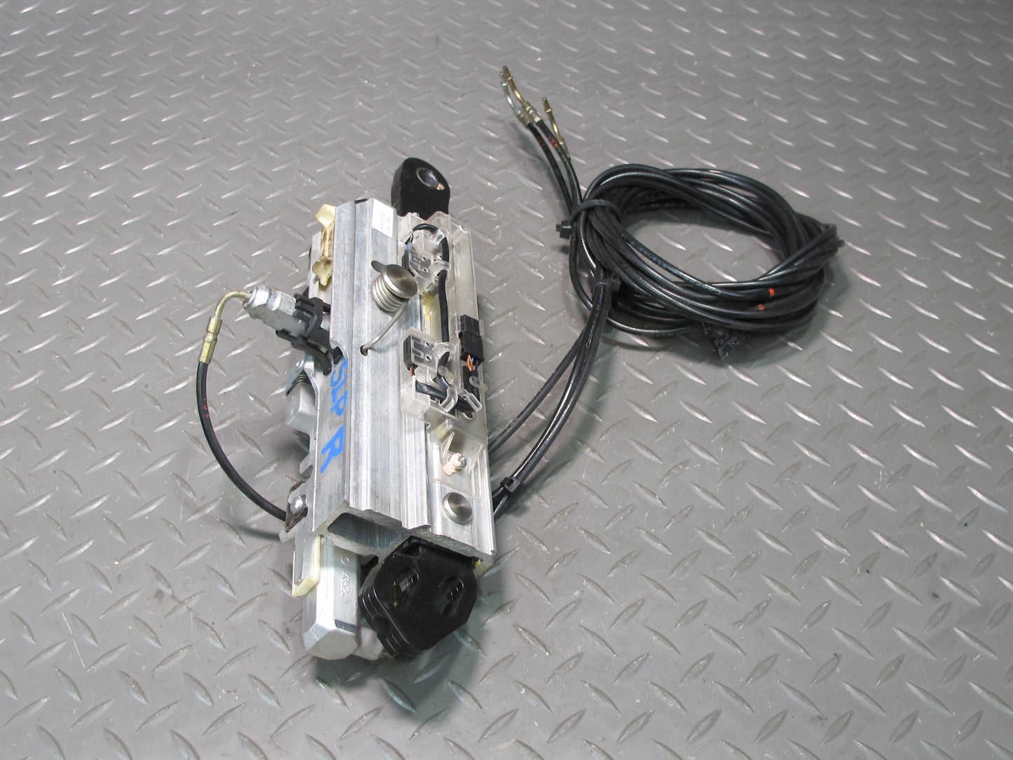 03-12 Mercedes R230 Sl-class Convertible Rear Right Pawl Cylinder Support OEM