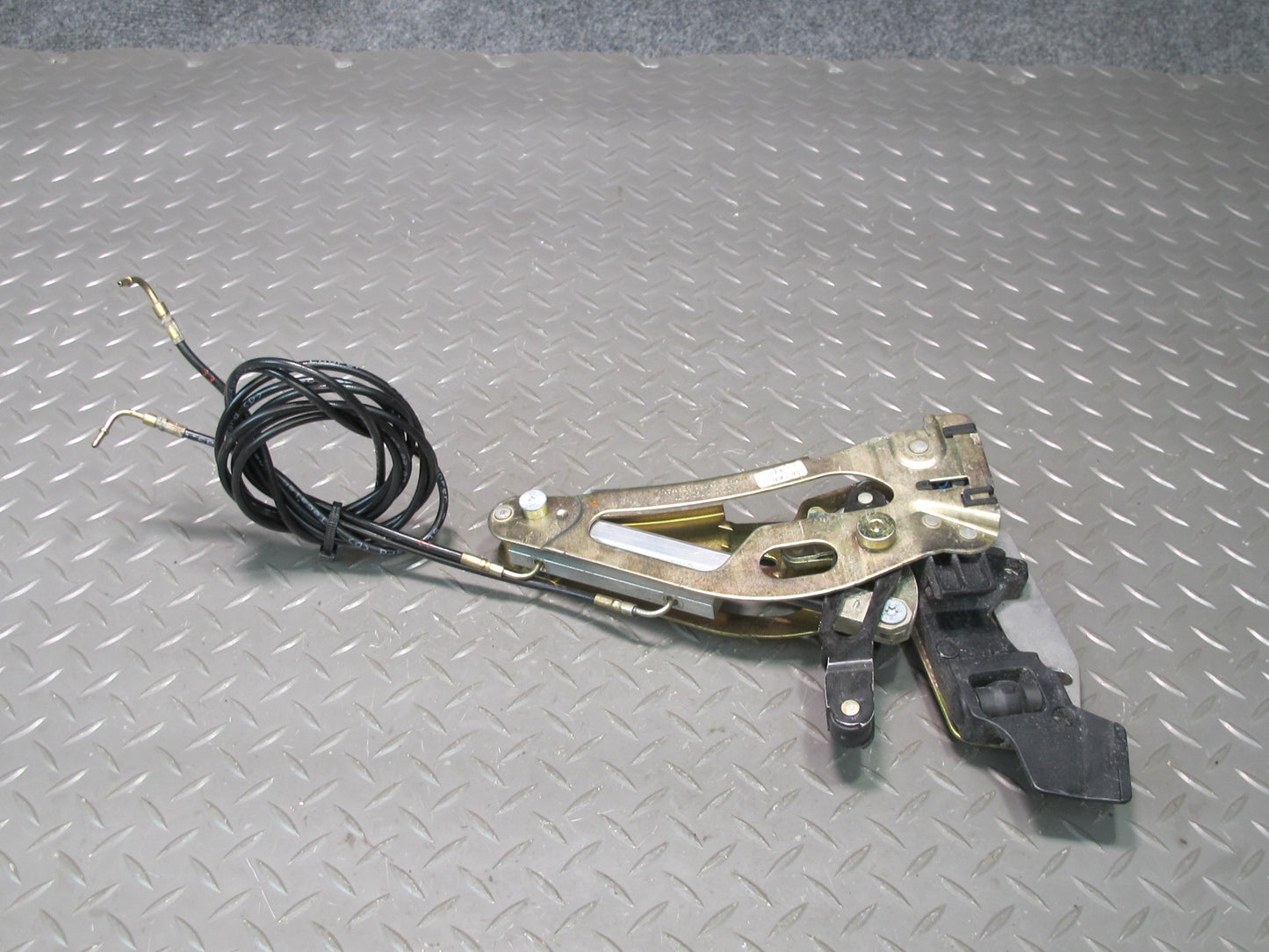 03-12 Mercedes R230 SL500 Rear Right & Left Trunk Lock Frame Cylinder Set OEM