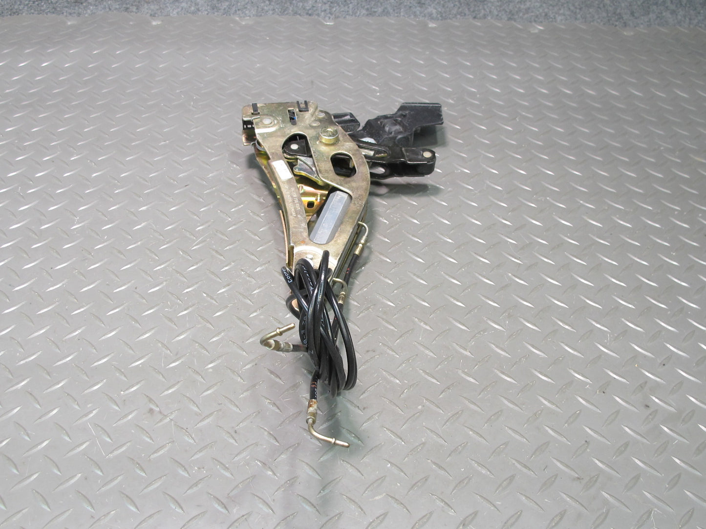 03-12 Mercedes R230 SL500 Rear Right & Left Trunk Lock Frame Cylinder Set OEM