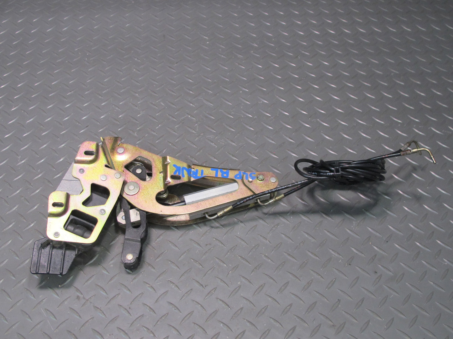 03-12 Mercedes R230 SL500 Rear Right & Left Trunk Lock Frame Cylinder Set OEM