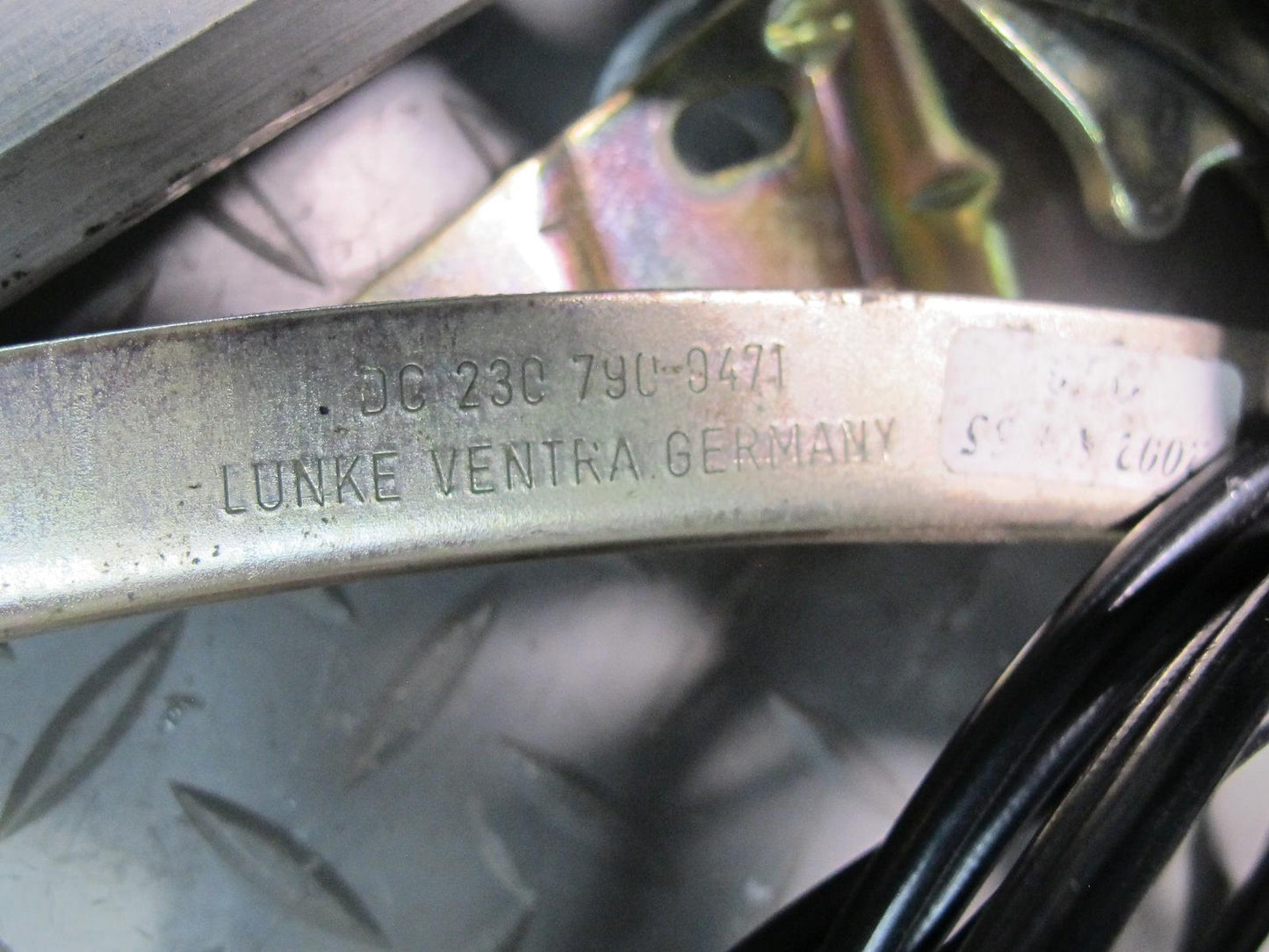 03-12 Mercedes R230 SL500 Rear Right & Left Trunk Lock Frame Cylinder Set OEM