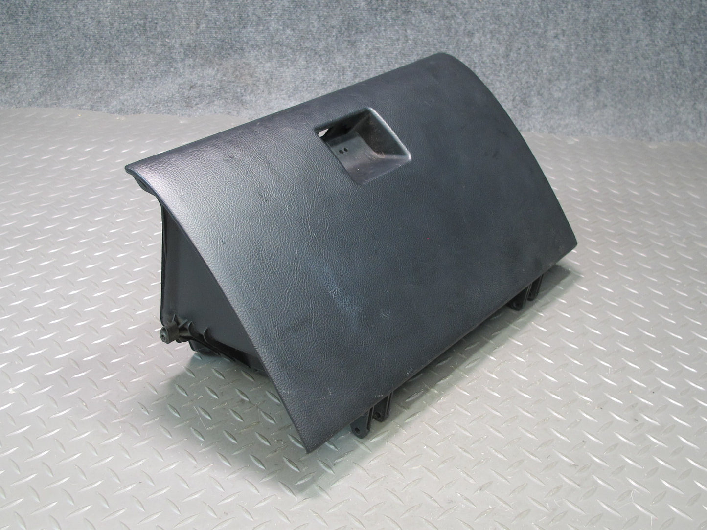 01-05 Lexus JCE10L IS300 Dash Glove Box Compartment Storage OEM