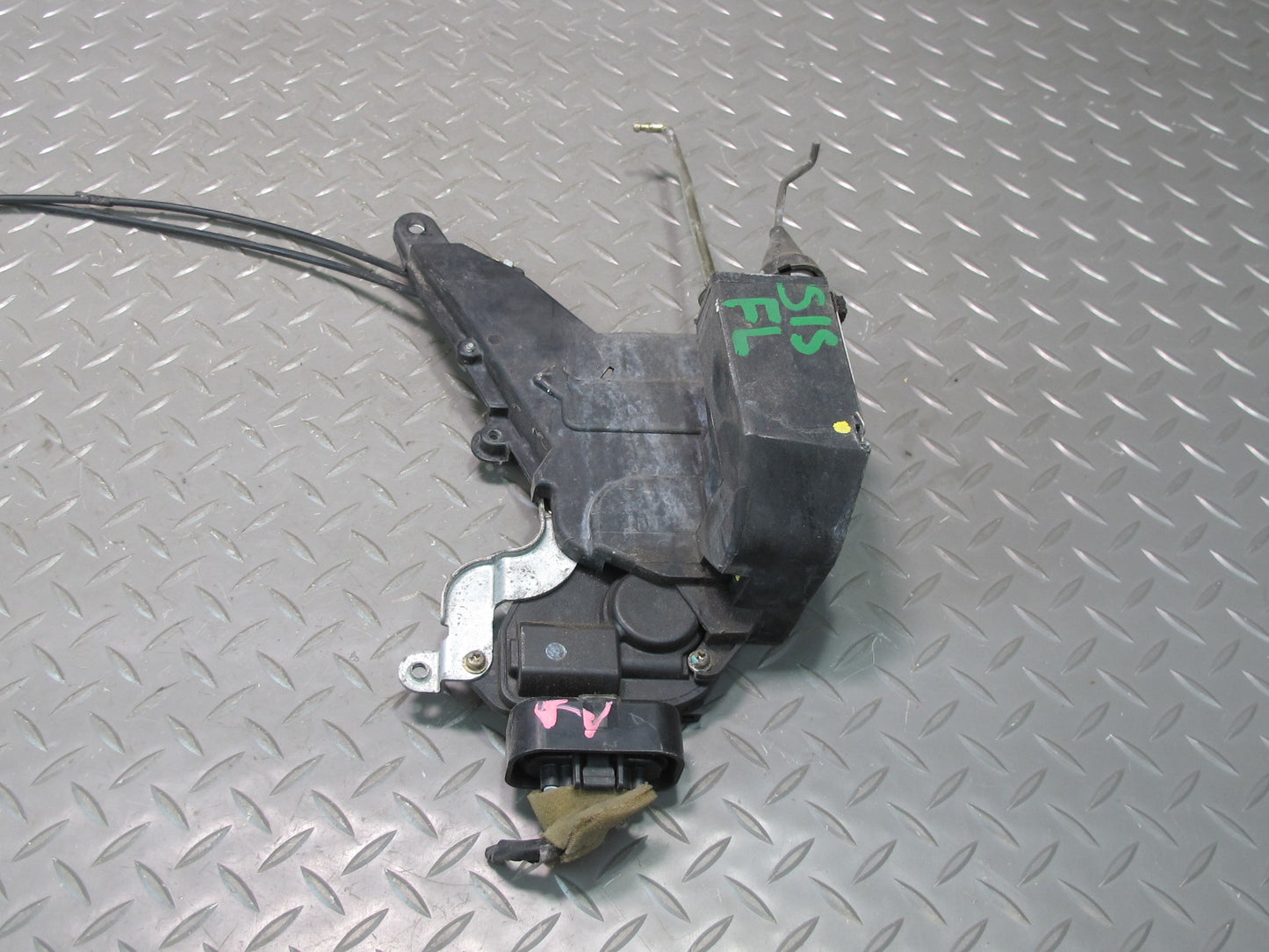 01-03 Lexus JCE10L IS300 Front Left Door Lock Latch Actuator w Handle OEM