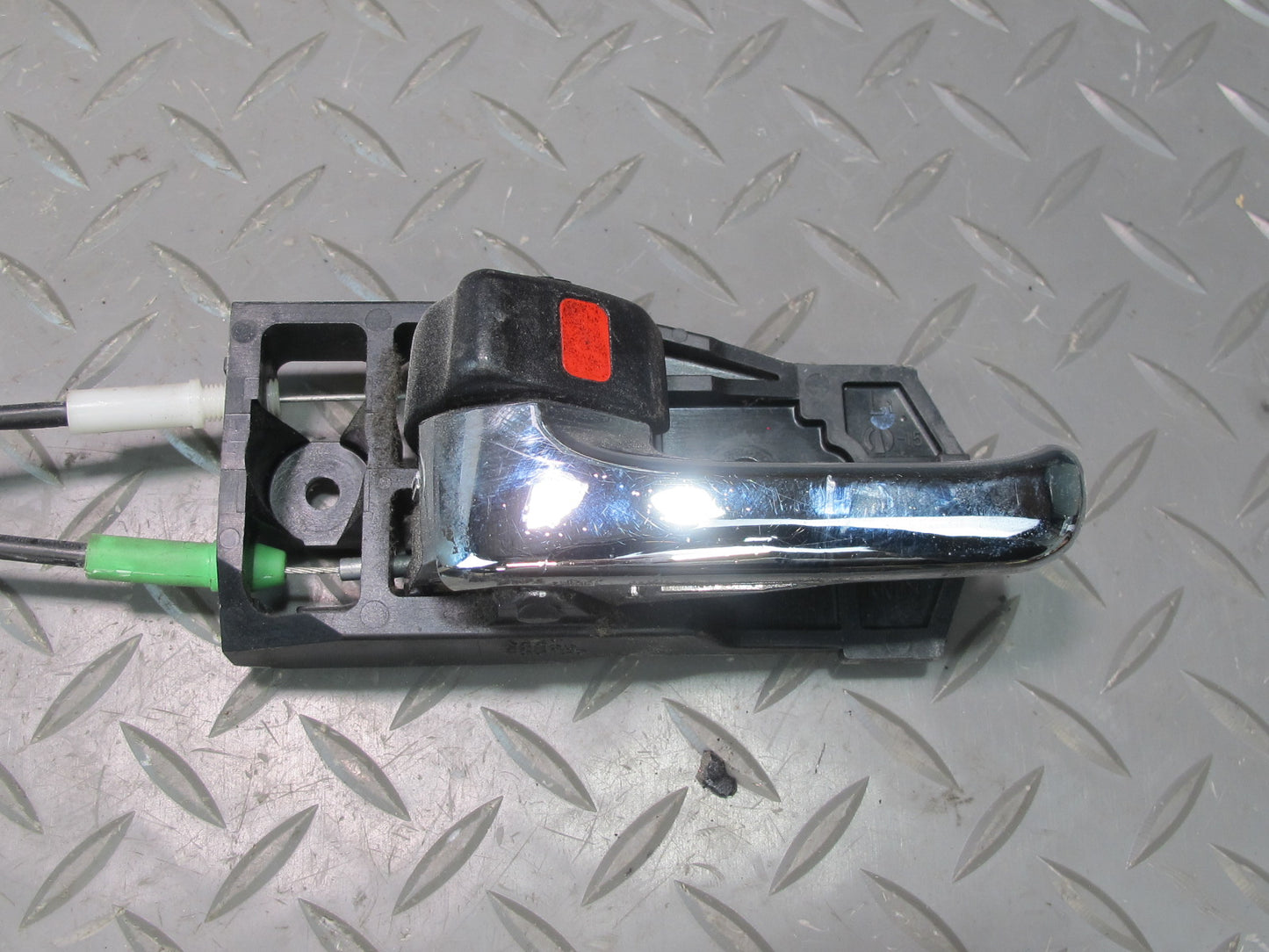 01-03 Lexus JCE10L IS300 Front Left Door Lock Latch Actuator w Handle OEM