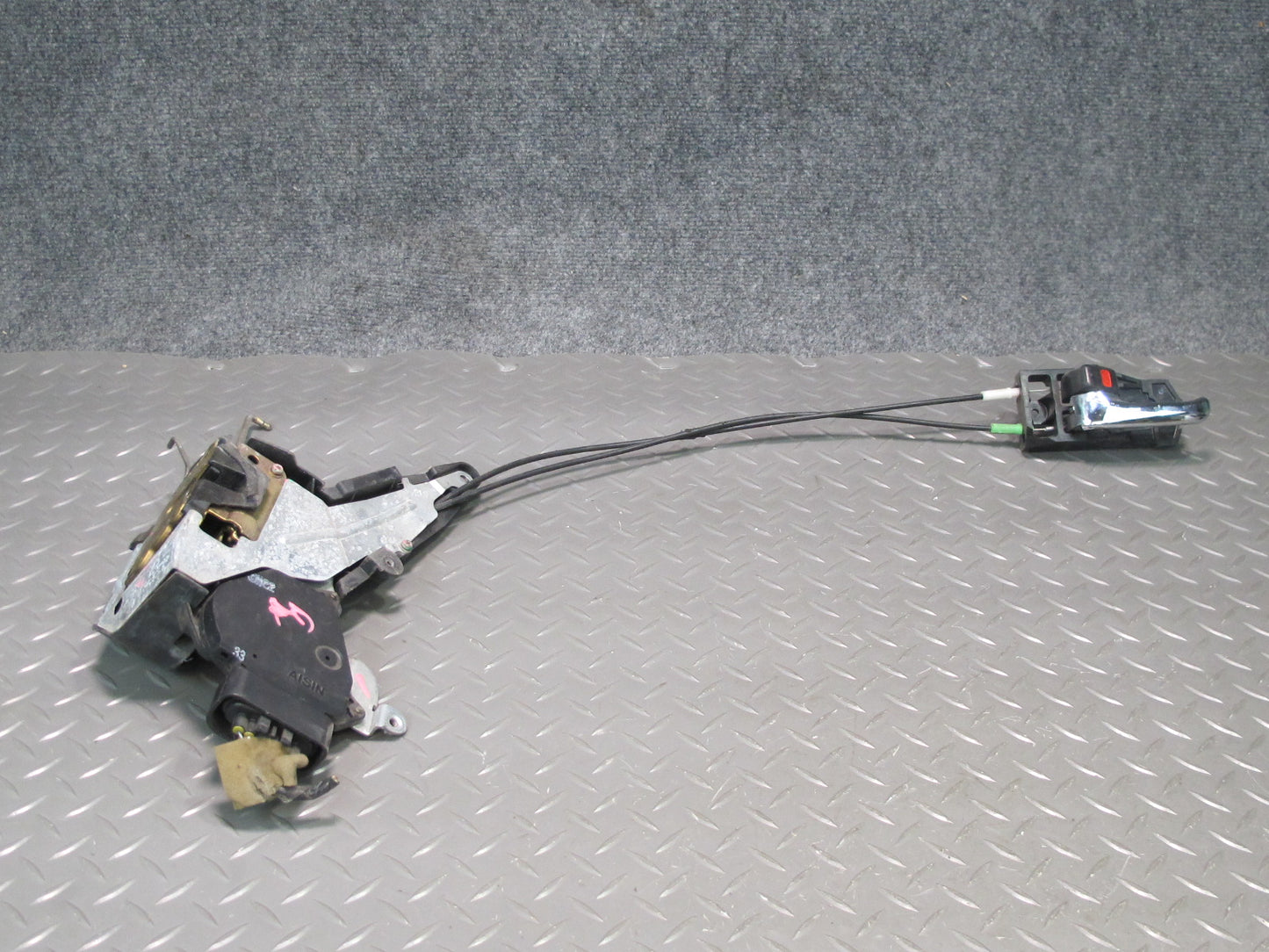 01-03 Lexus JCE10L IS300 Front Left Door Lock Latch Actuator w Handle OEM