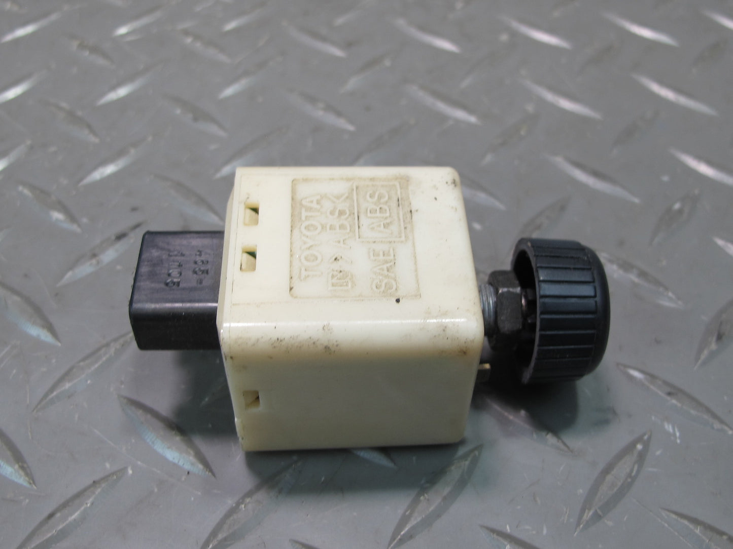 01-05 Lexus JCE10L IS300 Dash Instrument Cluster Dimmer Light Switch OEM