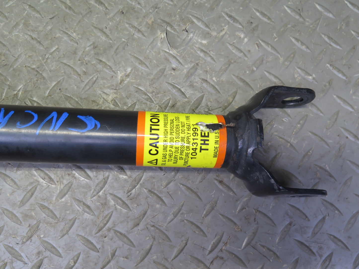 97-04 Chevrolet Corvette C5 Set of 2 Rear Left & Right Strut Shock Absorber OEM
