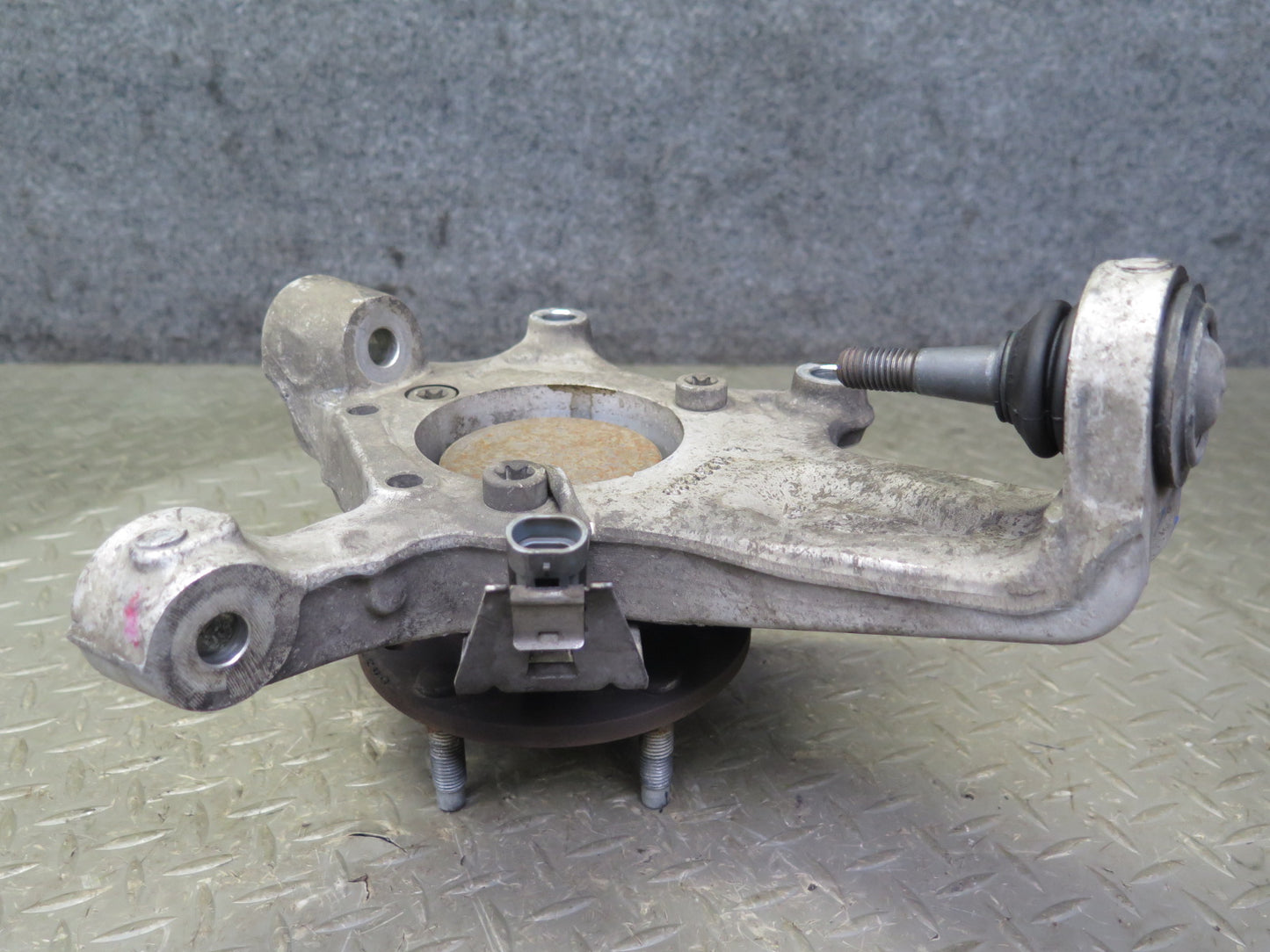 97-04 Chevrolet Corvette C5 Front Left Spindle Knuckle Wheel Hub Bearing OEM