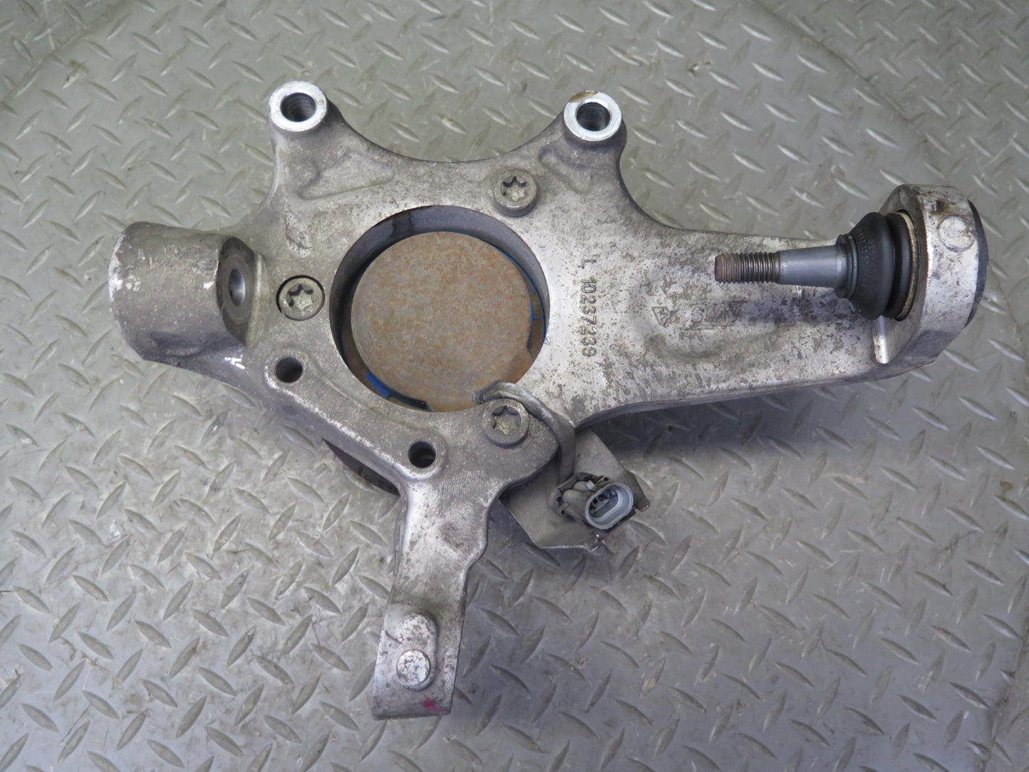 97-04 Chevrolet Corvette C5 Front Left Spindle Knuckle Wheel Hub Bearing OEM