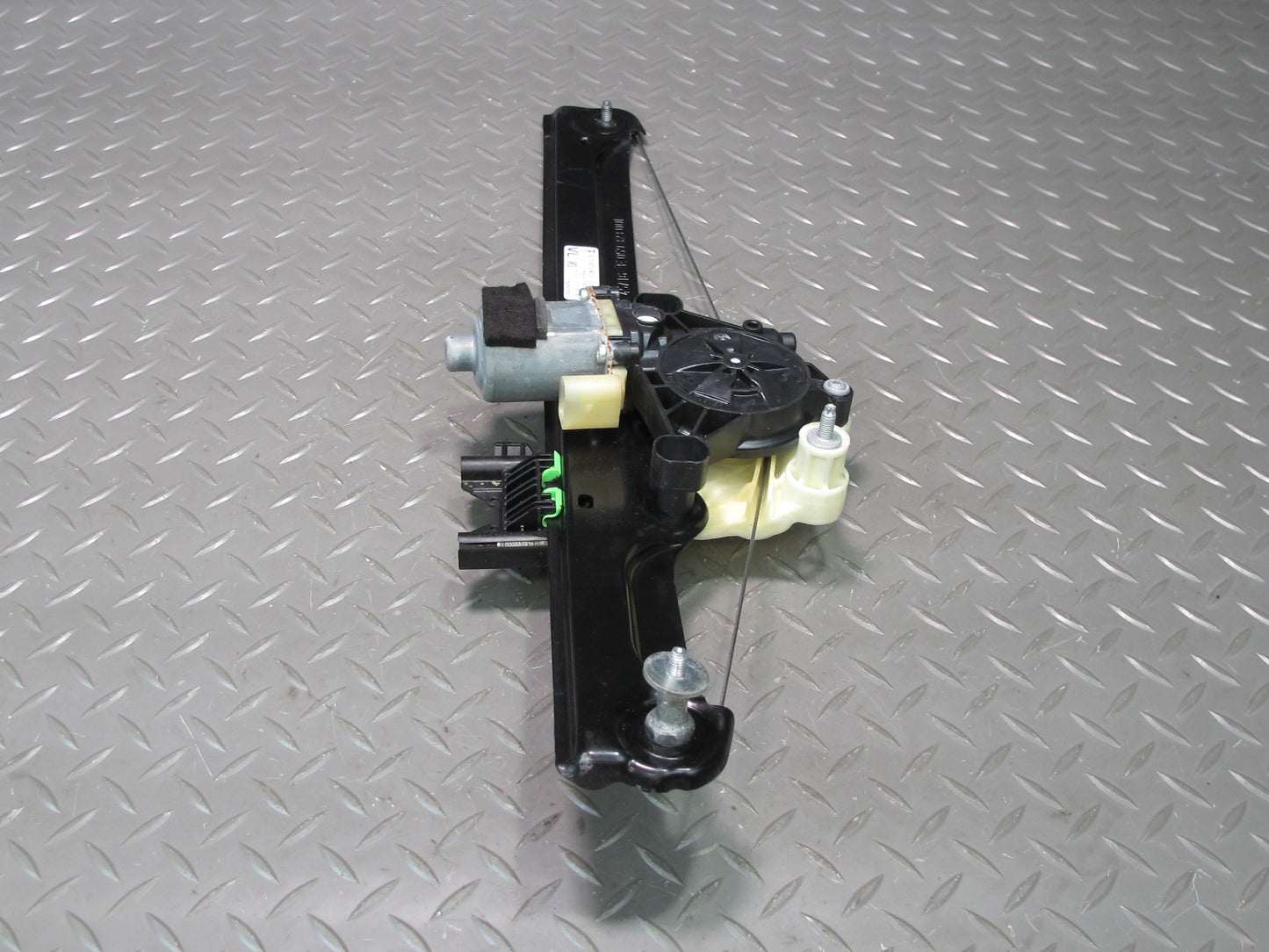 17-23 Porsche Panamera 971 Front Left Door Window Regulator w Motor 971837401