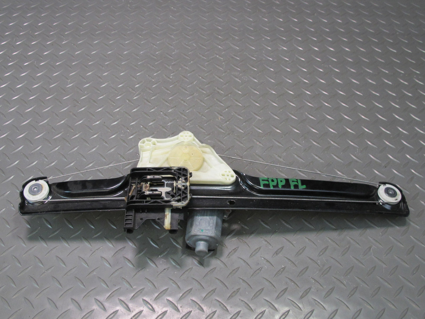 17-23 Porsche Panamera 971 Front Left Door Window Regulator w Motor 971837401
