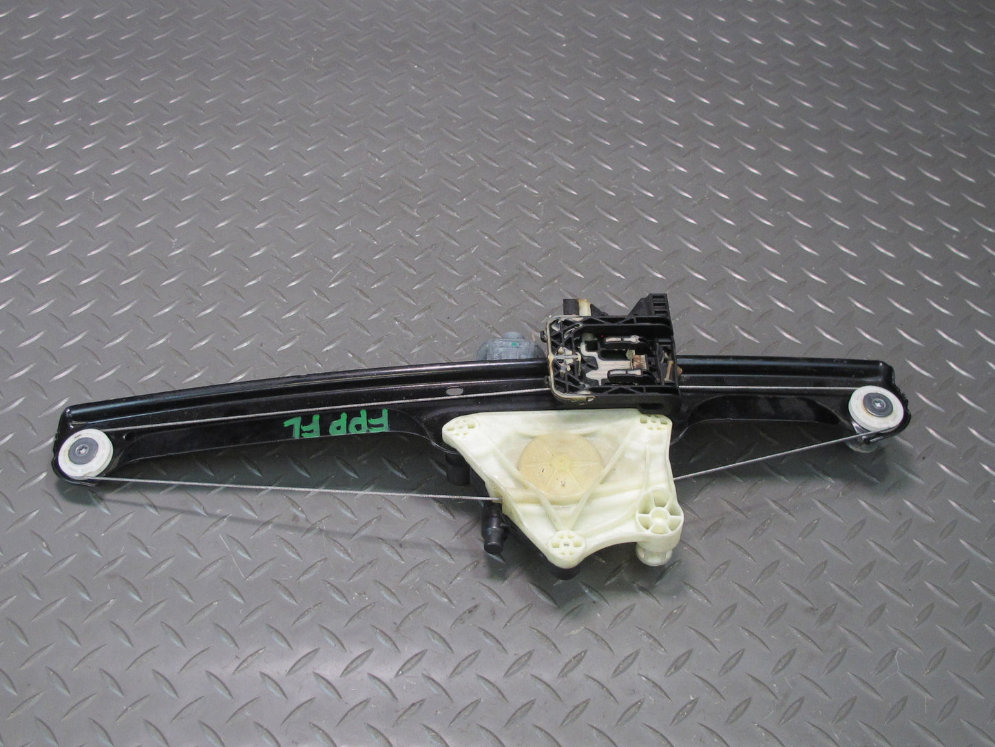 17-23 Porsche Panamera 971 Front Left Door Window Regulator w Motor 971837401