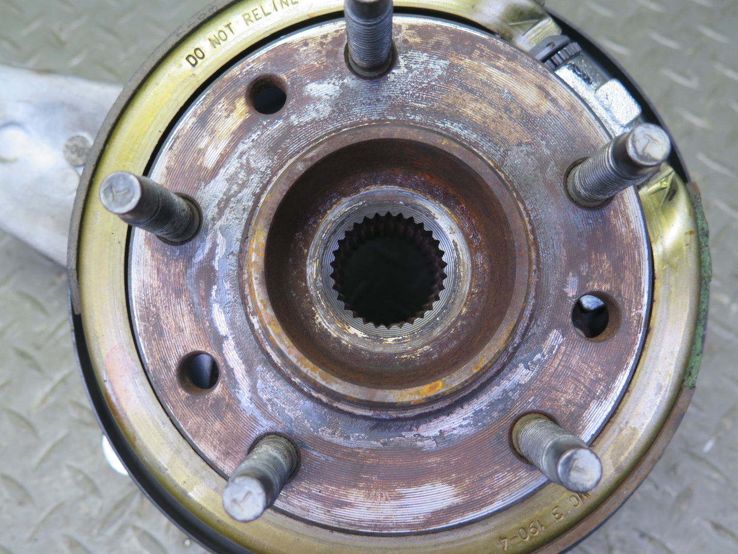 97-04 Chevrolet Corvette C5 Rear Left Spindle Knuckle Wheel Hub Bearing OEM