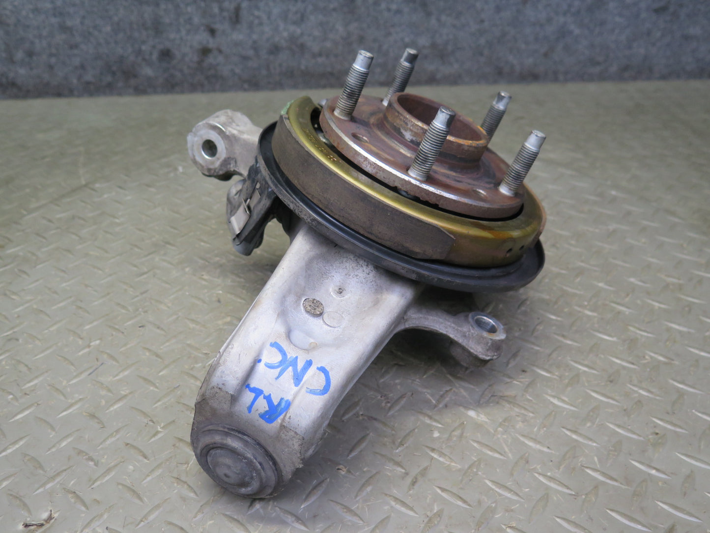 97-04 Chevrolet Corvette C5 Rear Left Spindle Knuckle Wheel Hub Bearing OEM