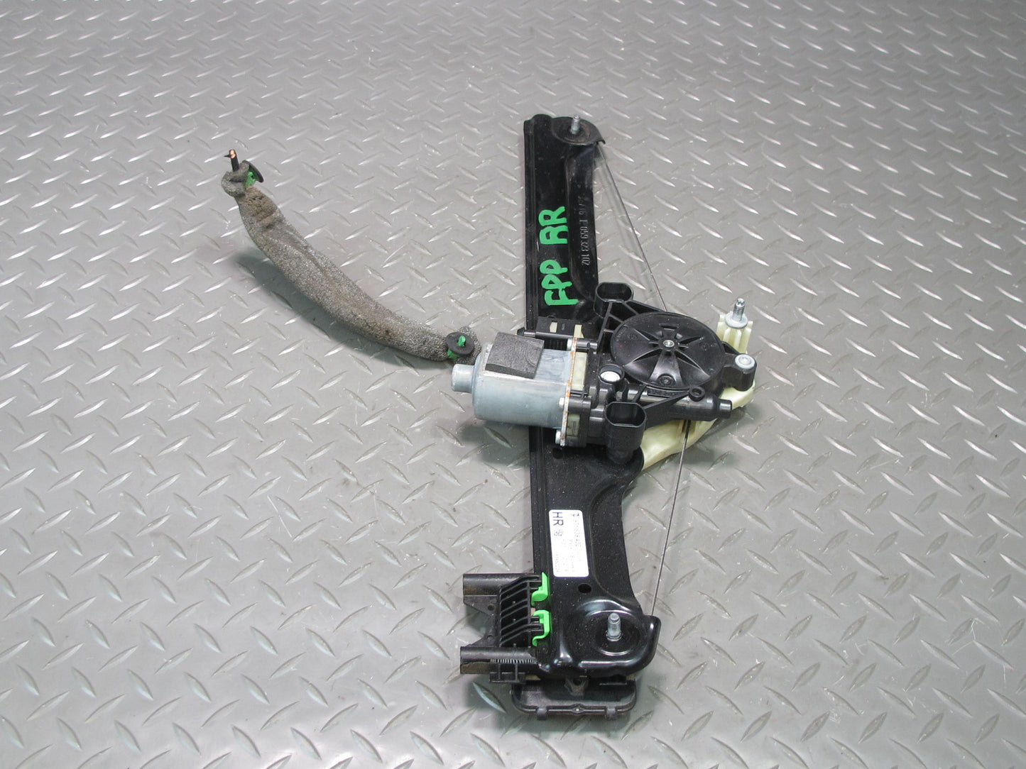 17-23 Porsche Panamera 971 Rear Right Door Window Regulator w Motor 971839402