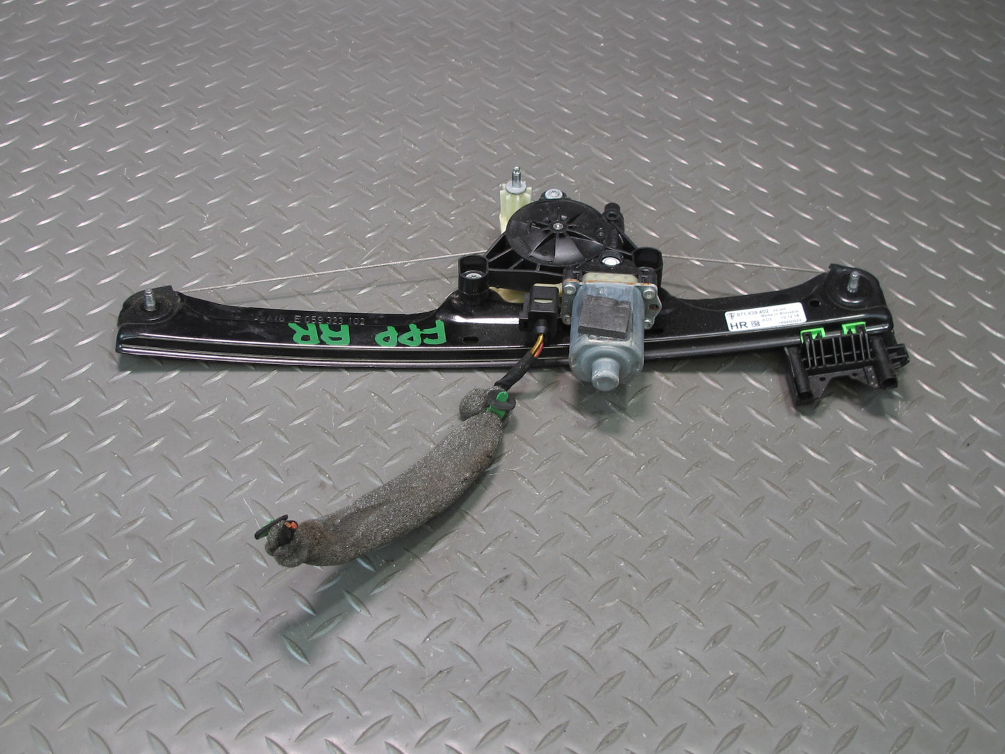 17-23 Porsche Panamera 971 Rear Right Door Window Regulator w Motor 971839402