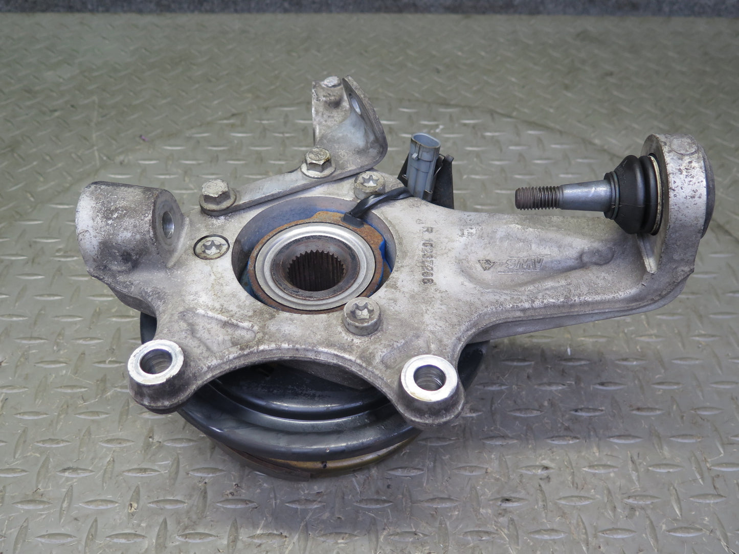 97-04 Chevrolet Corvette C5 Rear Left Spindle Knuckle Wheel Hub Bearing OEM