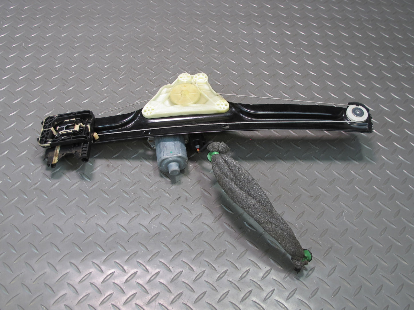17-23 Porsche Panamera 971 Rear Right Door Window Regulator w Motor 971839402