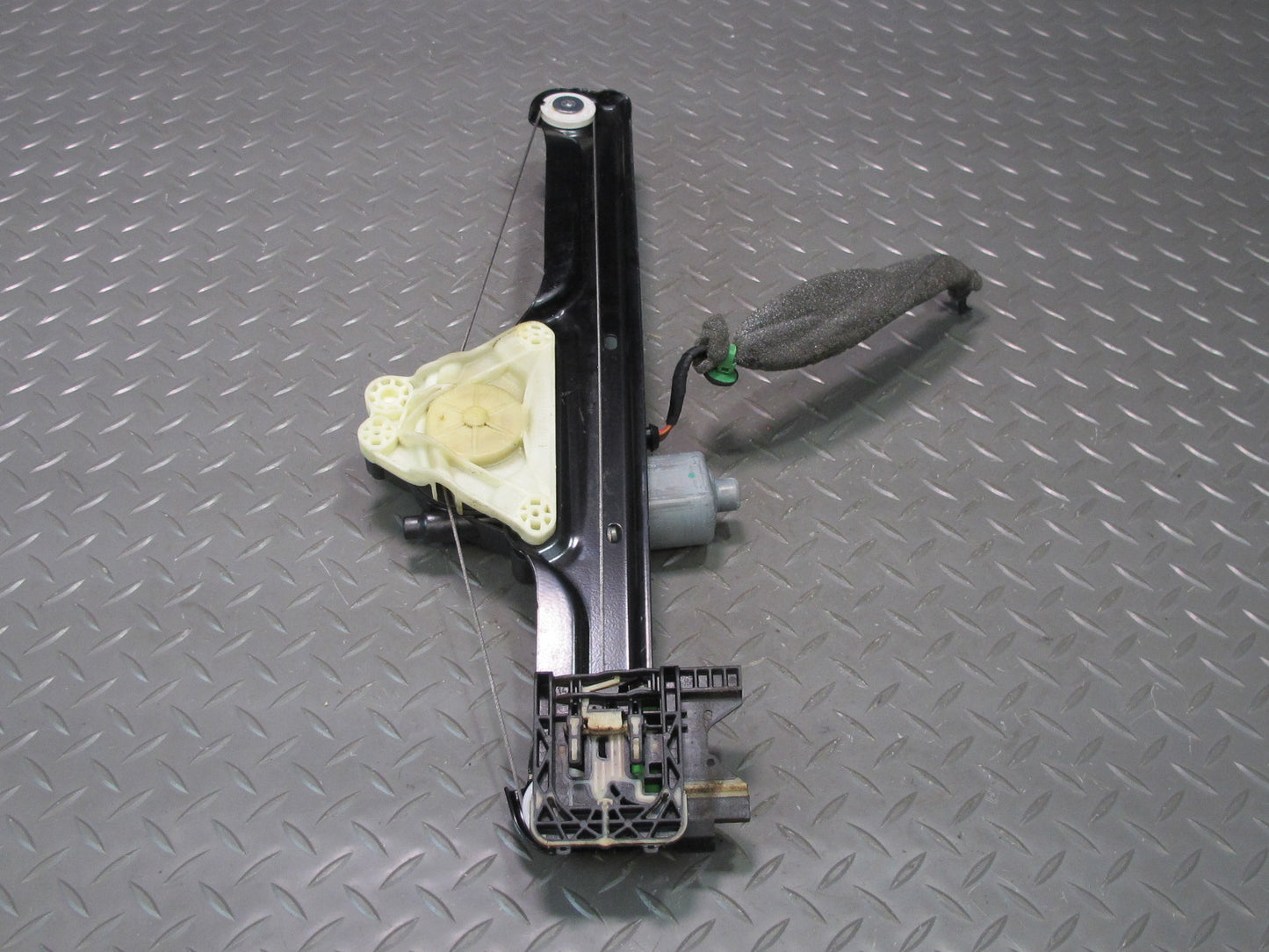 17-23 Porsche Panamera 971 Rear Right Door Window Regulator w Motor 971839402